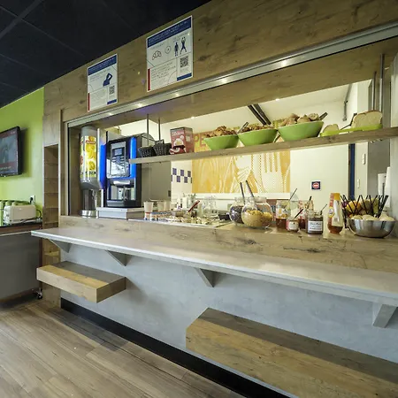 מלון Ibis Budget Buhl 2*